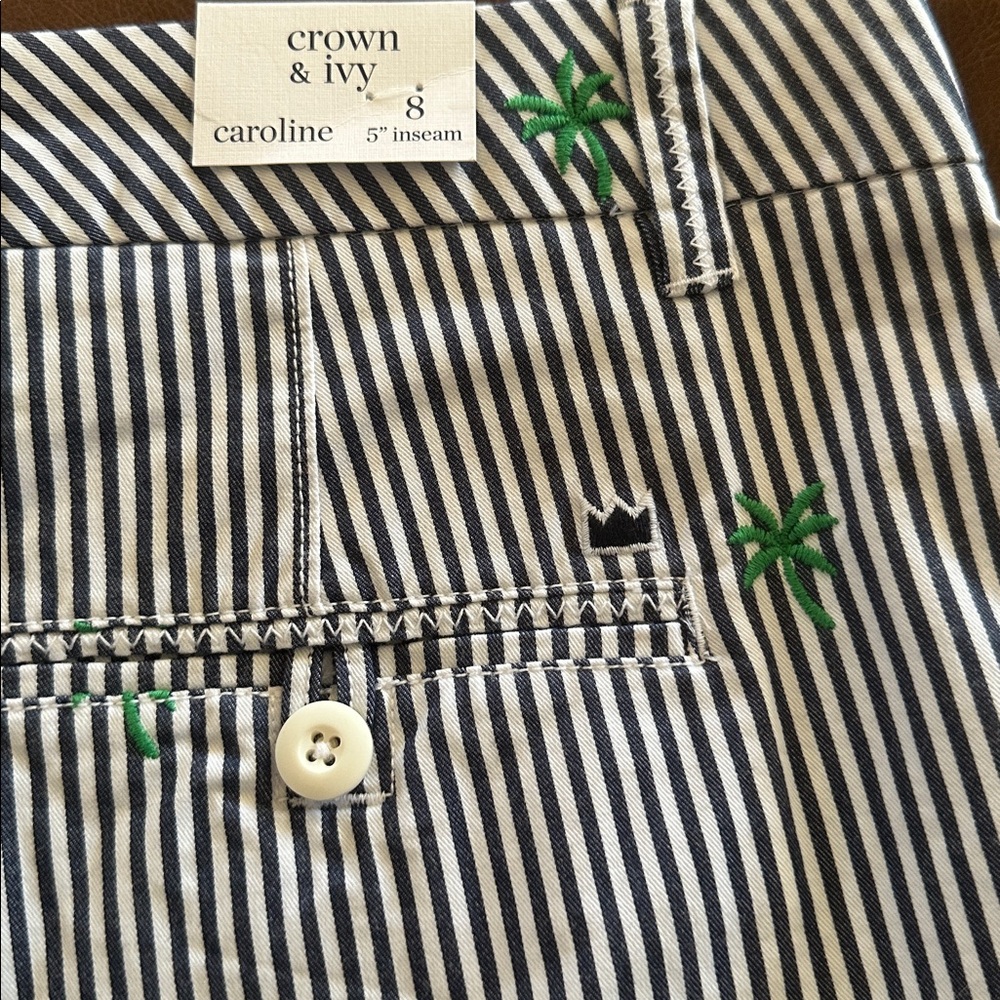 🌴Crown & Ivy Caroline Navy Stripe Palm Shorts Size 8 NWT - Picture 11 of 12